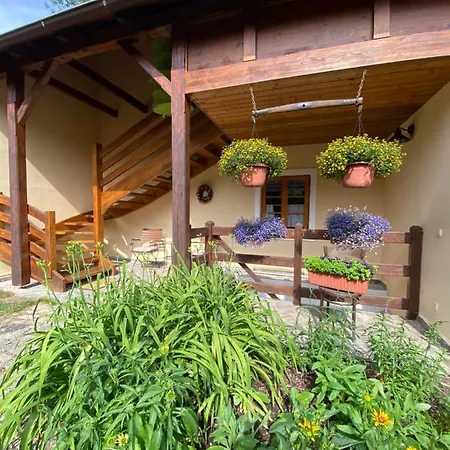 Apartment U Jezirka Nova Bystrice